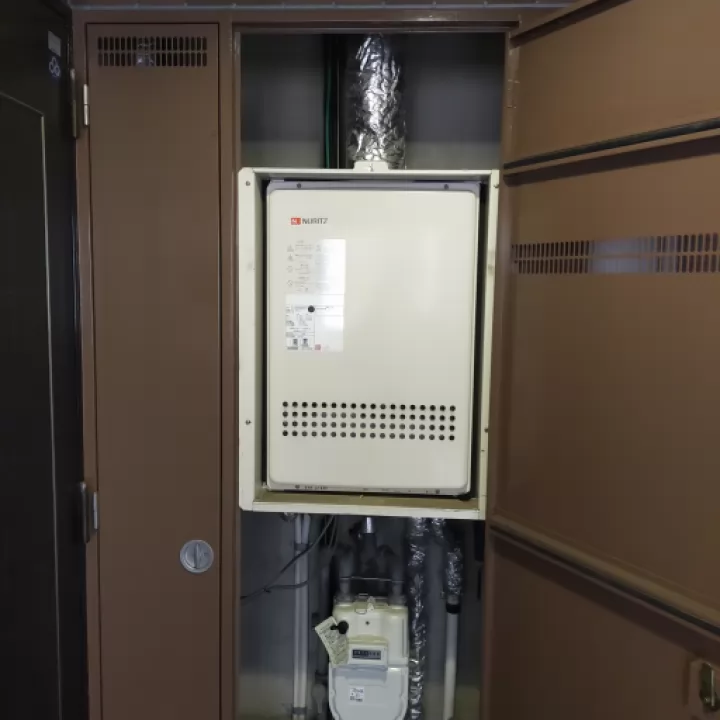 交換前の給湯器（ノーリツ GT-2022SAWX-H）