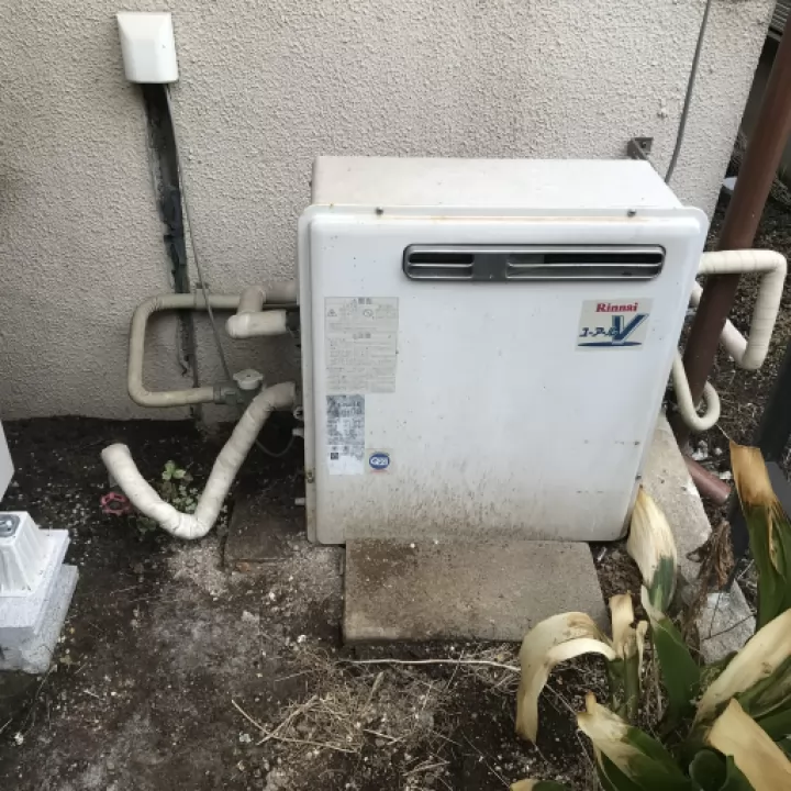 交換前の給湯器（リンナイ RFS-V1611SA）