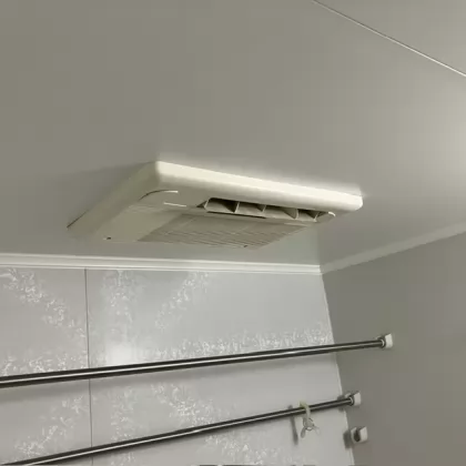 大阪府大阪市住之江区 交換前の浴室乾燥機 ハーマン FD2811J3