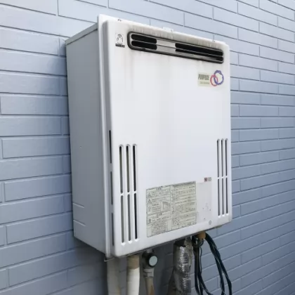埼玉県さいたま市緑区 交換前の給湯器 パーパス GX-200AW