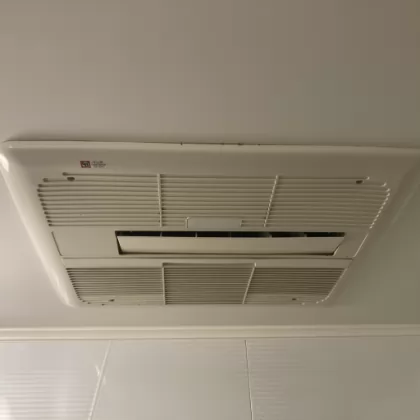千葉県千葉市稲毛区 交換前の浴室乾燥機 ノーリツ BBD-3304ACSK-J3