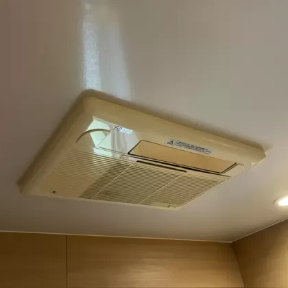 千葉県浦安市 交換前の浴室乾燥機 ハーマン FD2811J1