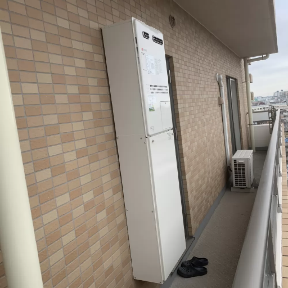 GTH-2444AWX3H-1 BL