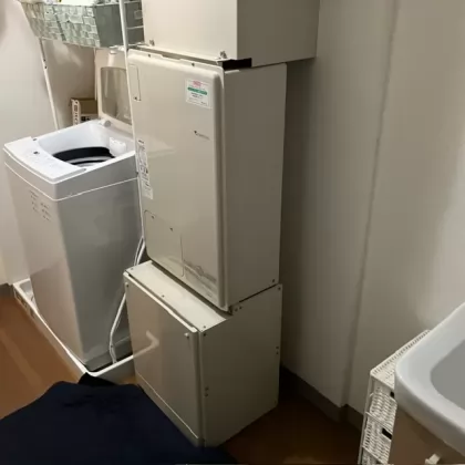 神奈川県海老名市 交換前の給湯器 リンナイ RUFH-V1613SAFF2-3