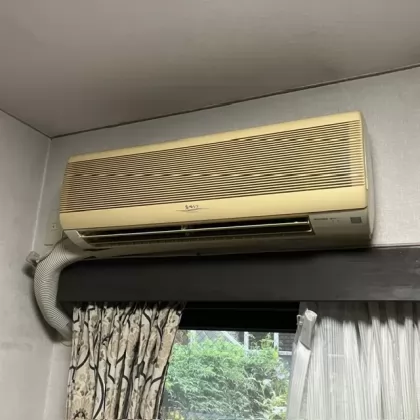 東京都中野区 交換前のエアコン 三菱電機 MSZVX328-W