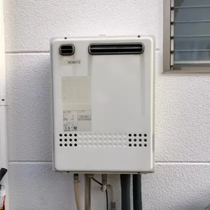 埼玉県草加市 交換前の給湯器 ノーリツ GT-2027SAWX