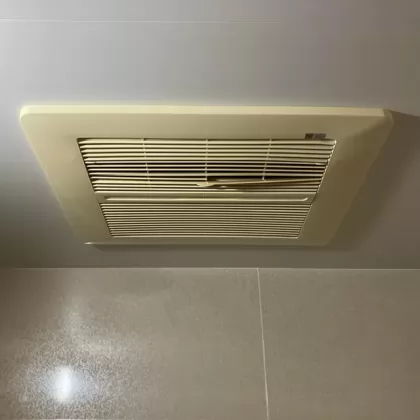 東京都練馬区 交換前の浴室乾燥機 ナショナル（松下） ABD-28KTSF-D20