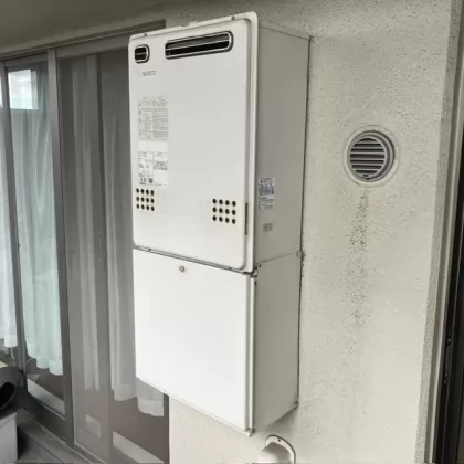 埼玉県草加市 交換前の給湯器 ノーリツ GT-2427SAWX