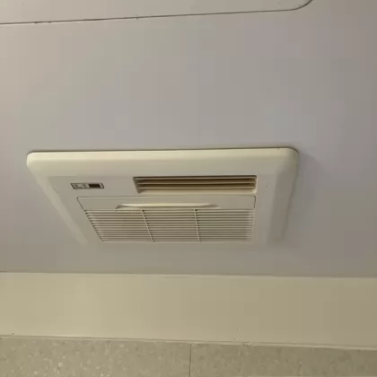 大阪府豊中市 交換前の浴室乾燥機 リンナイ RBH-C260KSND
