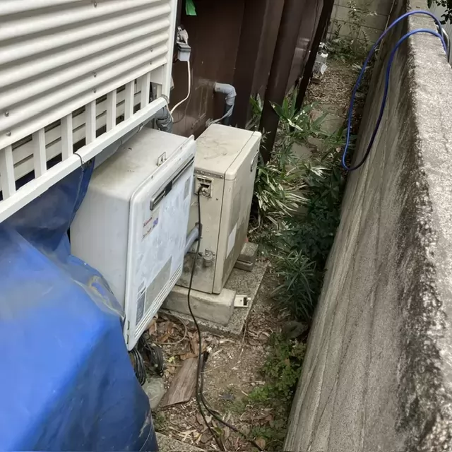 交換前の石油給湯器