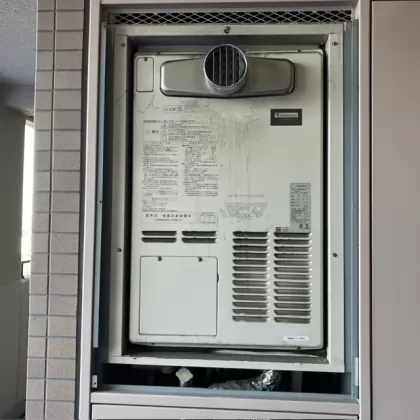 埼玉県三郷市 交換前の給湯器 ナショナル（松下） AT-4299ARSSW5Q-C