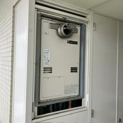 千葉県浦安市 交換前の給湯器 リンナイ RUFH-V2403AA2-3