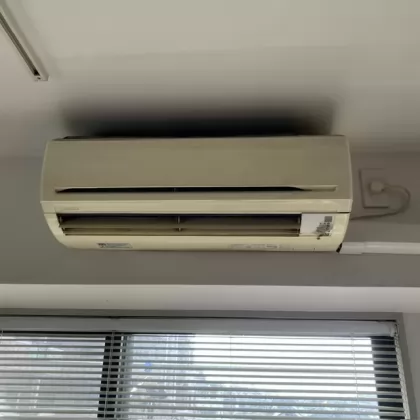 東京都足立区 交換前のエアコン ダイキン F50MTEP-W