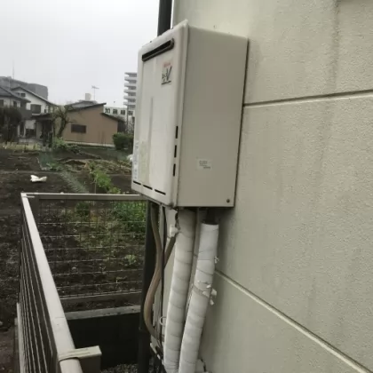 埼玉県坂戸市 交換前の給湯器 リンナイ RUF-240SAW(A)