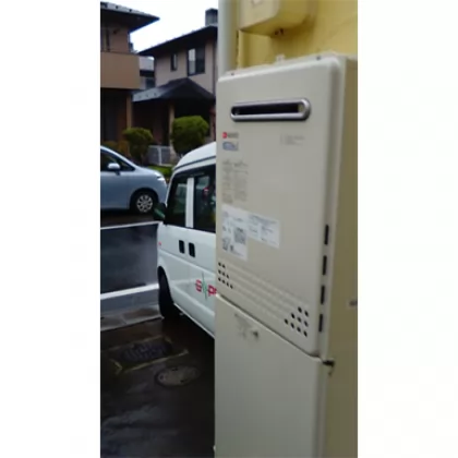 埼玉県坂戸市 交換後の給湯器 ノーリツ GT-C2452AWX-2 BL