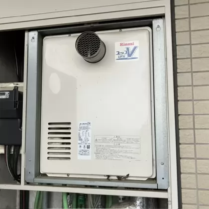 東京都昭島市 交換前の給湯器 リンナイ RUFH-VD2400SAT2-3