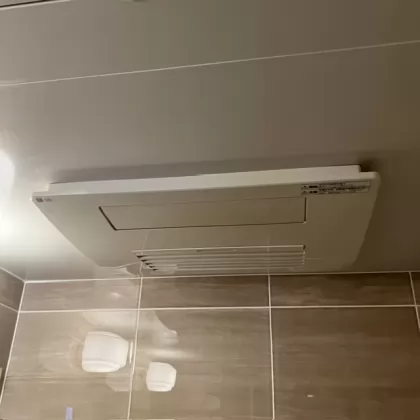 大阪府大阪市北区 交換前の浴室乾燥機 ナショナル（松下） ABD-3307AC