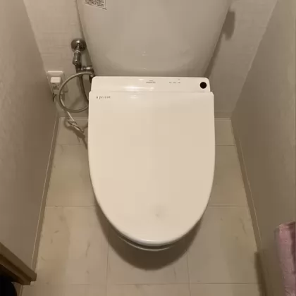 埼玉県蕨市 交換前のトイレ TOTO TCF4411E
