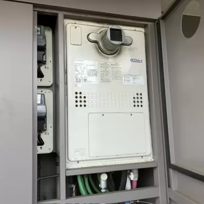 埼玉県越谷市 交換前の給湯器 ノーリツ GTH-C2447SAW3H-T-2