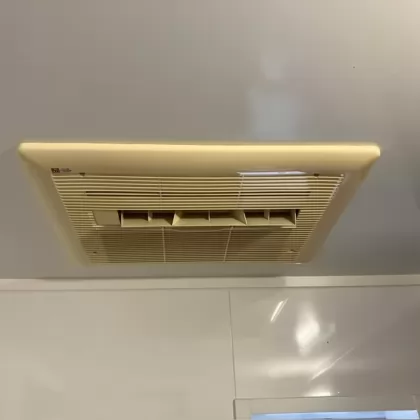 千葉県印西市 交換前の浴室乾燥機 東京ガス BBD-3300ACSK-3