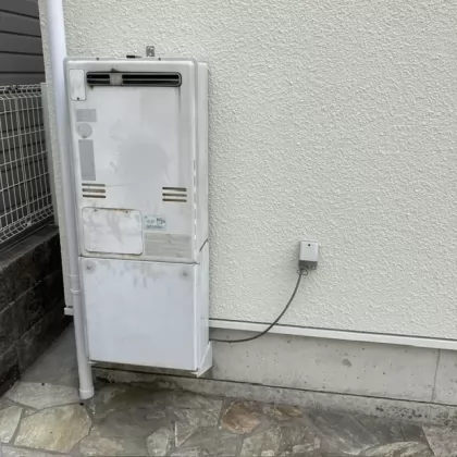 大阪府茨木市 交換前の給湯器 リンナイ RUFH-V2403SAW2-6