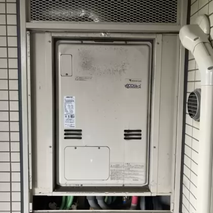 東京都町田市 交換前の給湯器 リンナイ RUFH-KP2403AU2-3
