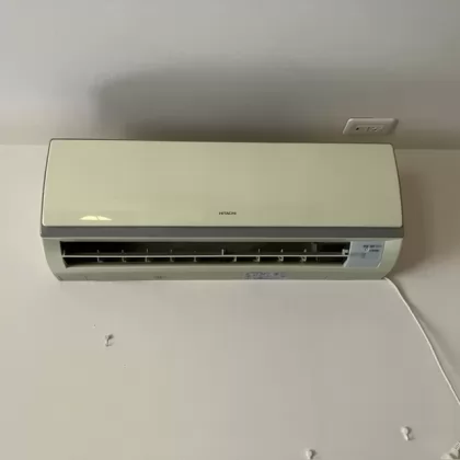 東京都杉並区 交換前のエアコン 日立 RAS-DJ40Y2