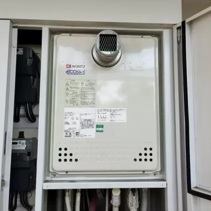 埼玉県朝霞市 交換前の給湯器 ノーリツ GT-C2452SAWX-T
