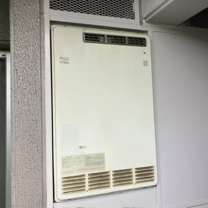 千葉県千葉市中央区 交換前の給湯器 ノーリツ GTH-162AW-L