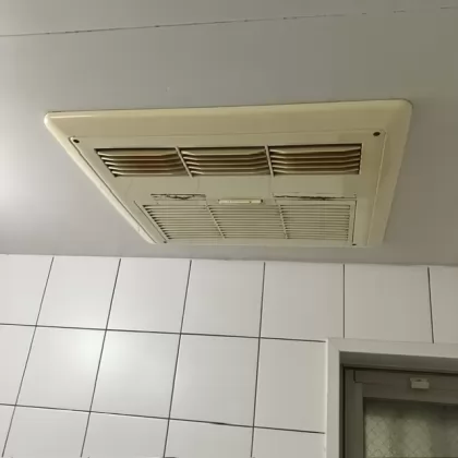 大阪府大阪市城東区 交換前の浴室乾燥機 ハーマン FD2808