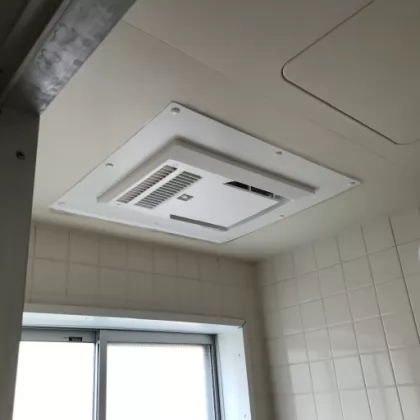 東京都目黒区 交換後の浴室乾燥機 マックス BRS-C101HR-CX