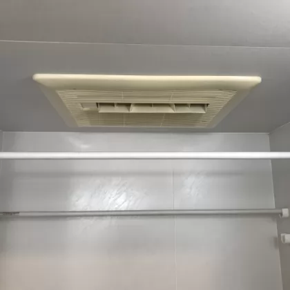 大阪府寝屋川市 交換前の浴室乾燥機 ハーマン FD2809J3