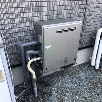 三重県四日市市 交換後の給湯器 ノーリツ GT-C2462SARX-2 BL