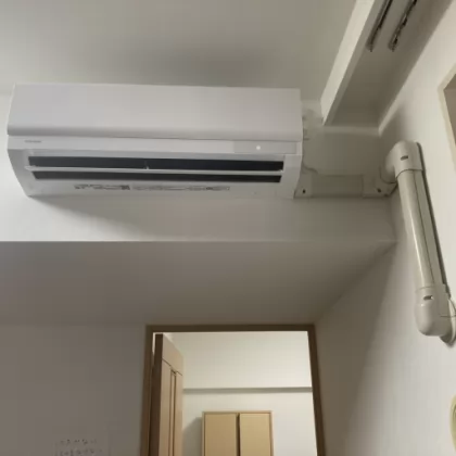 東京都文京区 交換後のエアコン 東芝 RAS-2812TM-W