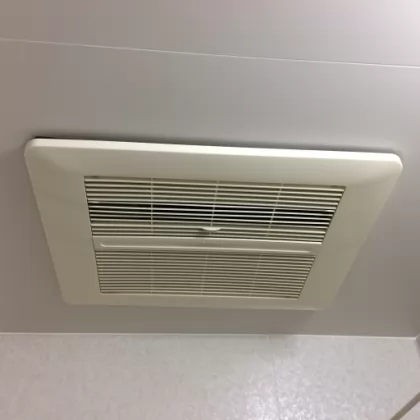 神奈川県茅ヶ崎市 交換前の浴室乾燥機 ナショナル（松下） ABD-28KTSF-D20