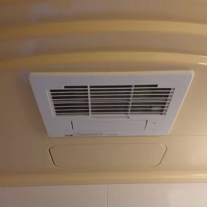 神奈川県横浜市戸塚区 交換後の浴室乾燥機 リンナイ RBH-C3301K1P