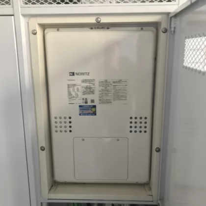 埼玉県さいたま市緑区 交換後の給湯器 ノーリツ GTH-2454AW3H-H BL