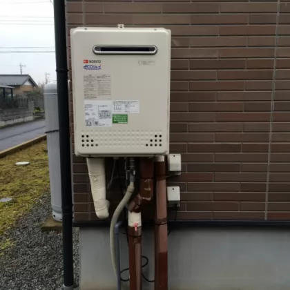 埼玉県加須市 交換後の給湯器 ノーリツ GT-C2452AWX-2 BL