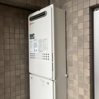 埼玉県ふじみ野市 交換後の給湯器 ノーリツ GQ-2427AWX-DX BL