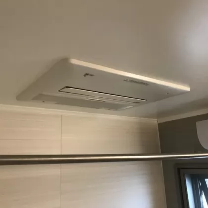 大阪府大阪市阿倍野区 交換後の浴室乾燥機 ノーリツ BDV-4106AUKNC-J3-BL
