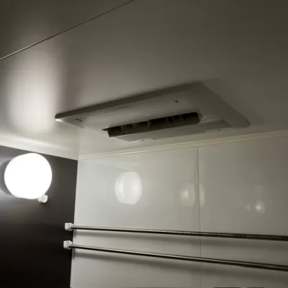 千葉県印西市 交換後の浴室乾燥機 ノーリツ BDV-4106AUKNC-J3-BL