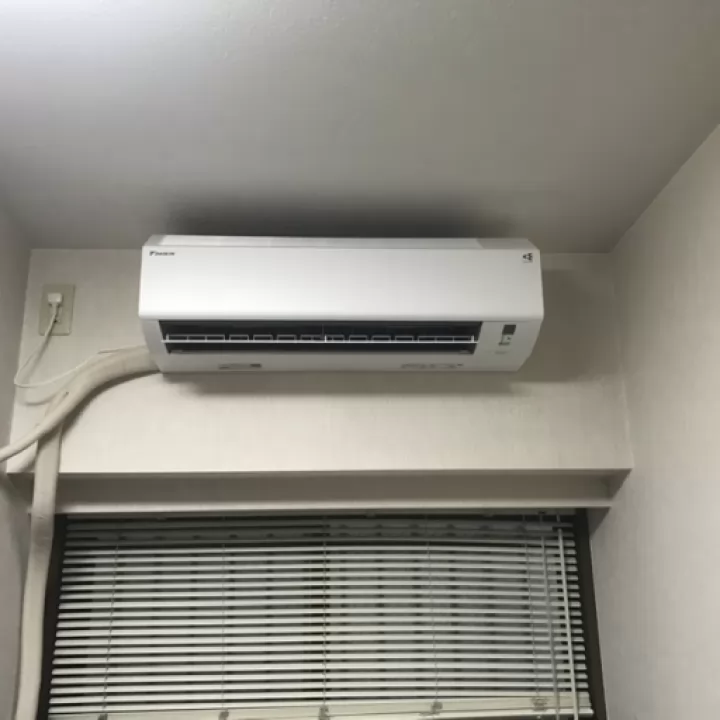 設置後のエアコン（ダイキン S224ATES-W）