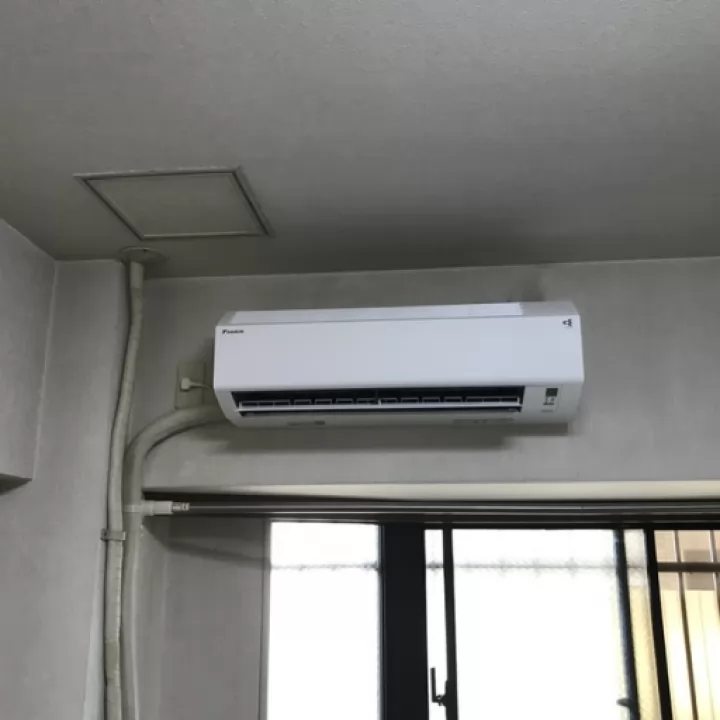 交換後のエアコン（ダイキン S224ATES-W）