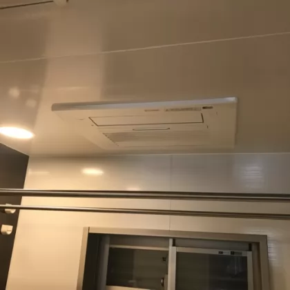 大阪府大阪市中央区 交換後の浴室乾燥機 リンナイ RBH-C4101K3P(A)