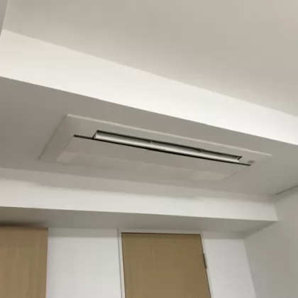 東京都港区 交換後のエアコン ダイキン 2M533AV