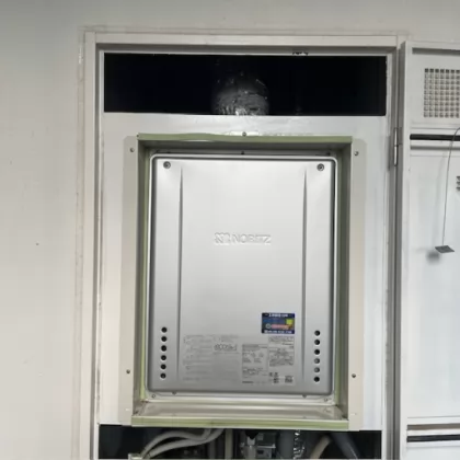 福岡県福岡市東区 交換後の給湯器 ノーリツ GT-C2472SAW-H BL
