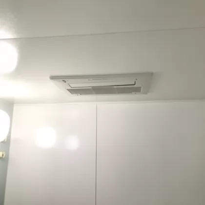 大阪府堺市西区 交換後の浴室乾燥機 ノーリツ BDV-3307AUKNSC-J3-BL