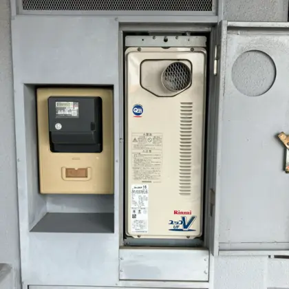 埼玉県朝霞市 交換前の給湯器 リンナイ RUF-VS1615SAT-80
