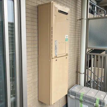 神奈川県藤沢市 交換前の給湯器 リンナイ RUFH-E2405AW2-3
