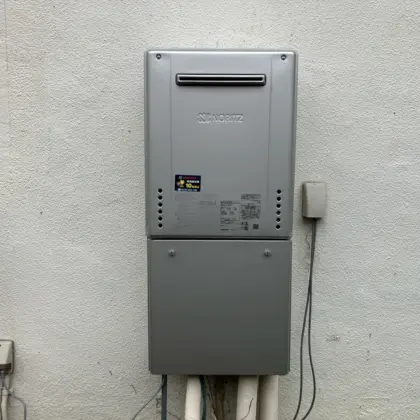埼玉県上尾市 交換後の給湯器 ノーリツ GT-C2472PAW-1 BL